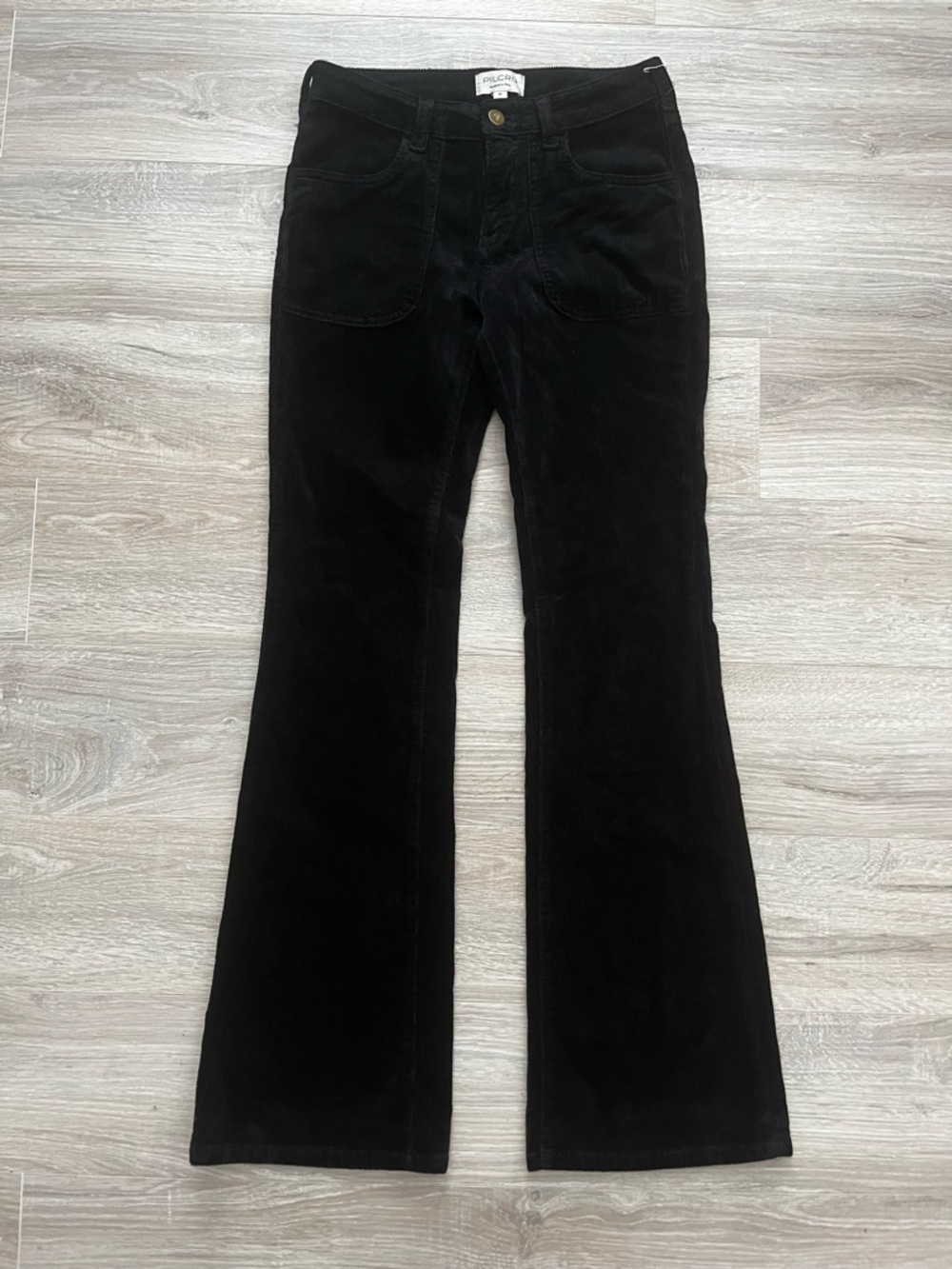 Pilcro The Icon Low-Rise Corduroy Chop Pocket Flare Jeans Black - Size 25 - Picture 2 of 5